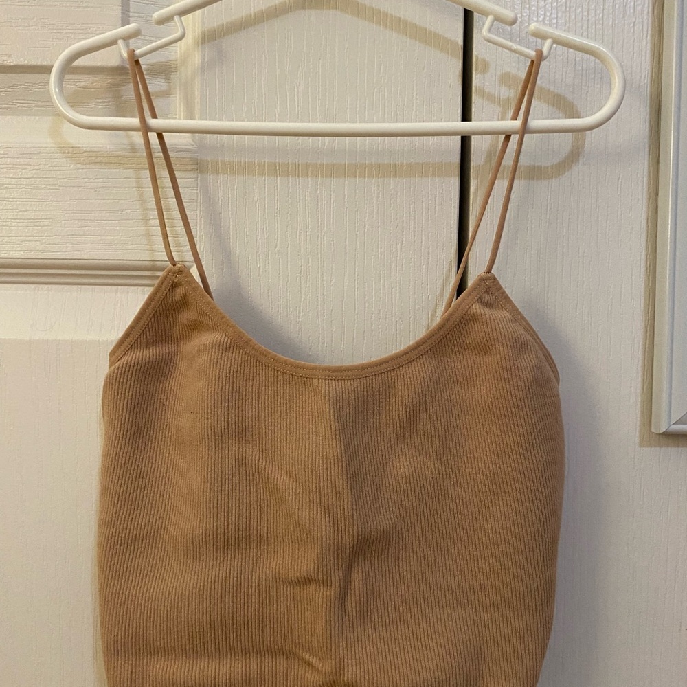 2 Cropped Ribbed Tanks